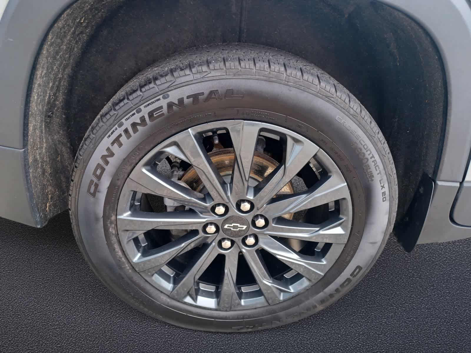 Used 2023 Chevrolet Traverse RS AWD/4WD image 28