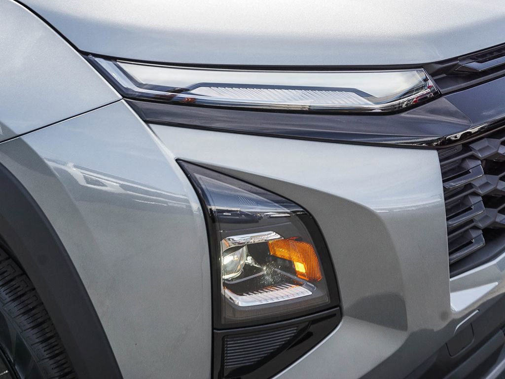New 2026 Chevrolet Equinox LT w/ Midnight Edition FWD image 10