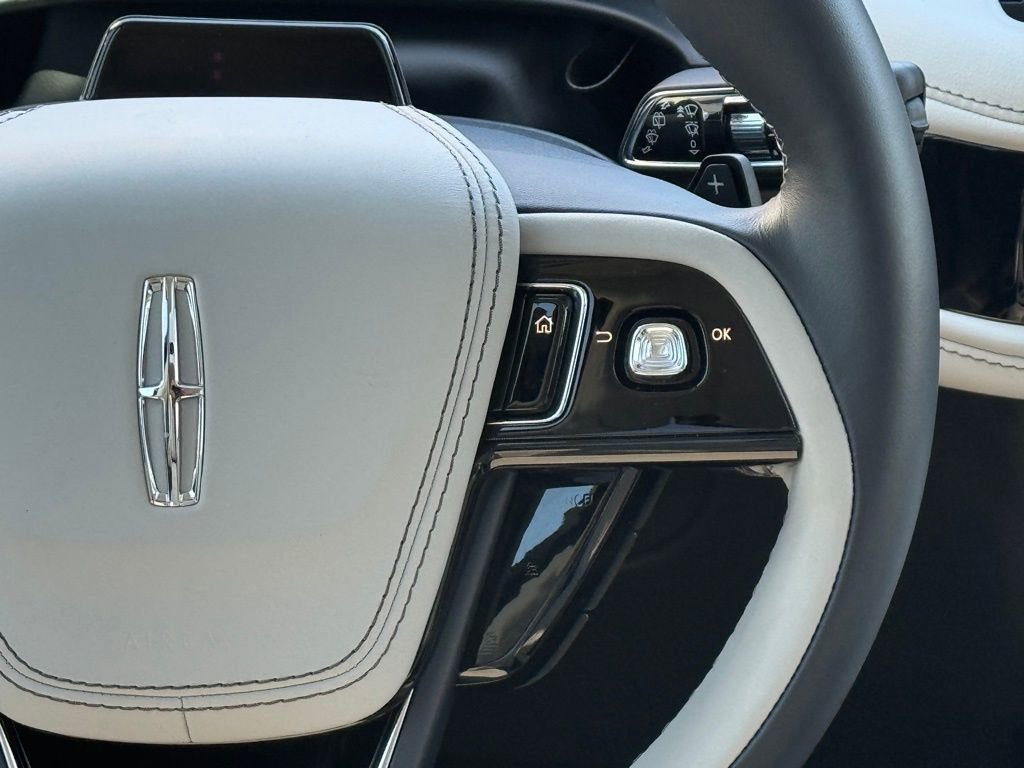 Used 2025 Lincoln Aviator Reserve w/ Jet Appearance Package AWD/4WD image 20