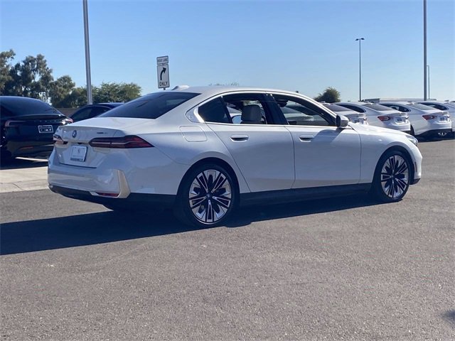 Certified 2024 BMW i5 eDrive40i w/ M Sport Package image 7