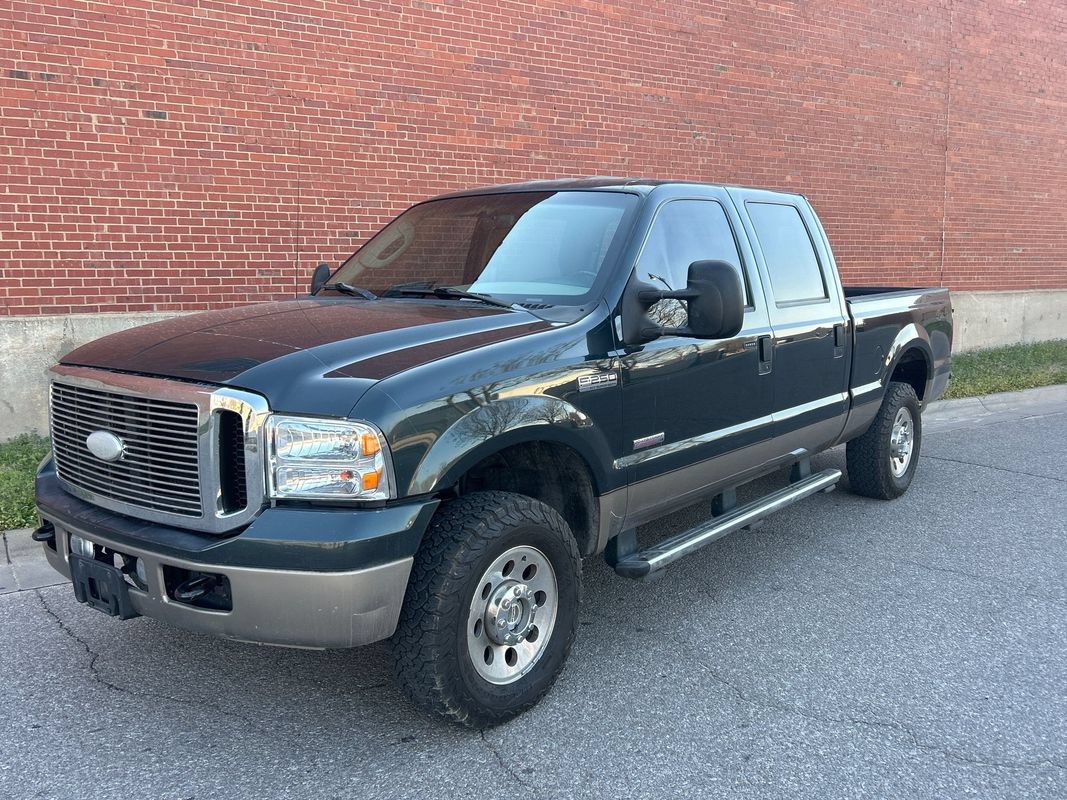 Used 2006 Ford F250 4x4 Crew Cab Super Duty image 1