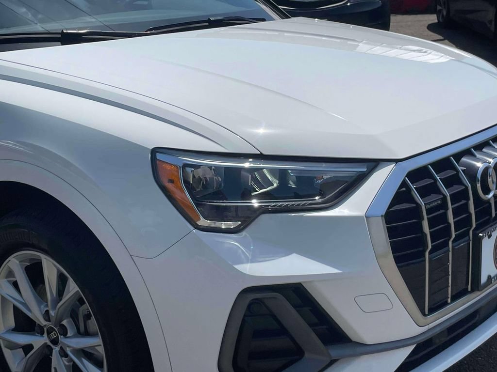 Used 2022 Audi Q3 2.0T Premium AWD/4WD image 9