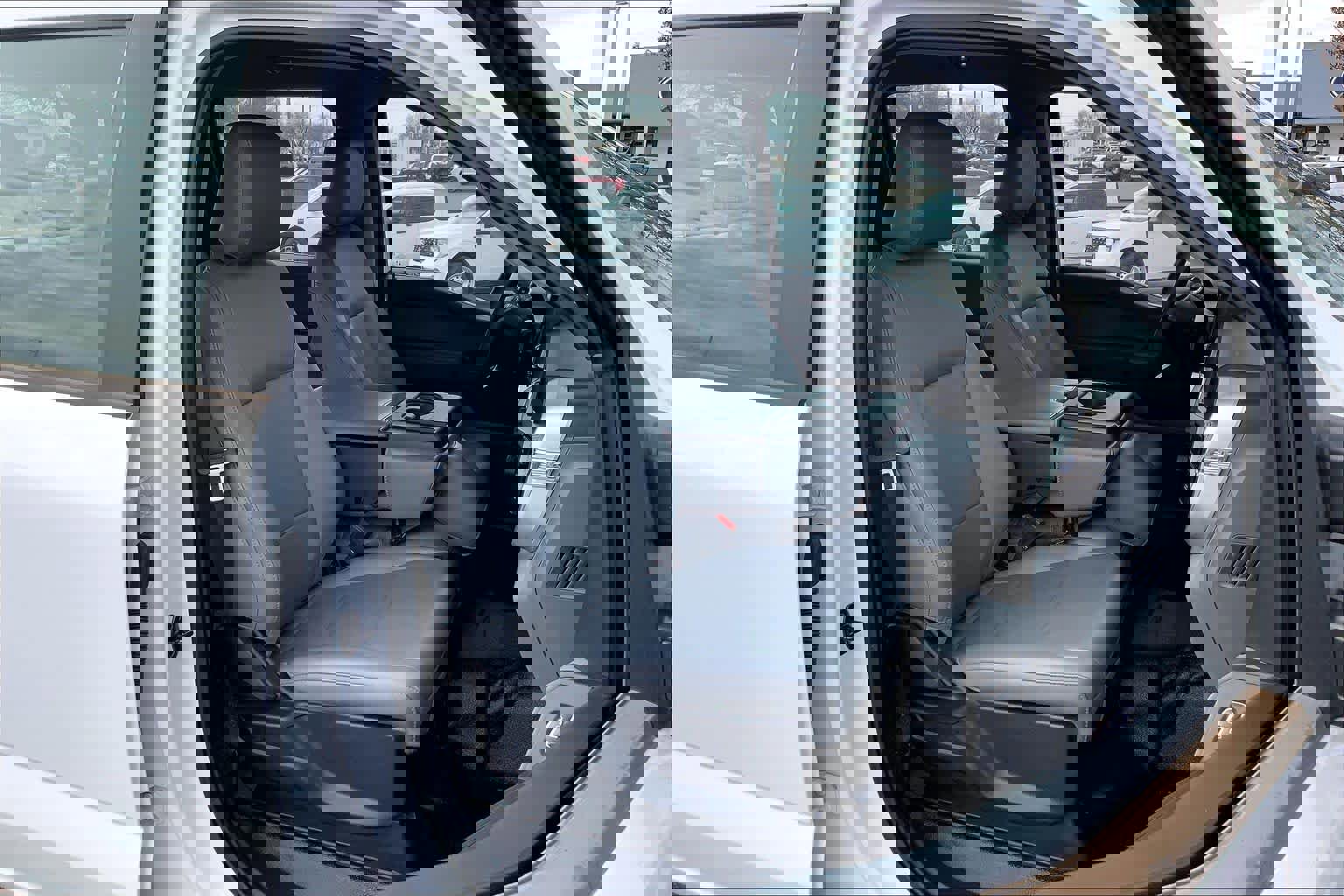 Certified 2023 Ford F250 XL w/ Snow Plow Prep Package image 8