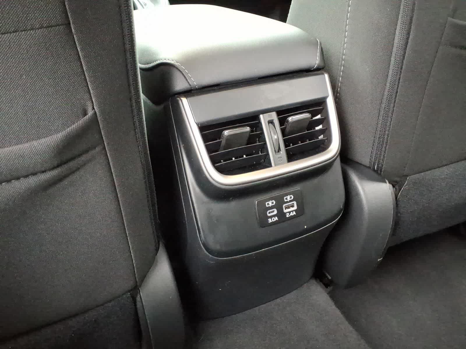 Used 2024 Subaru Outback Premium AWD/4WD image 15