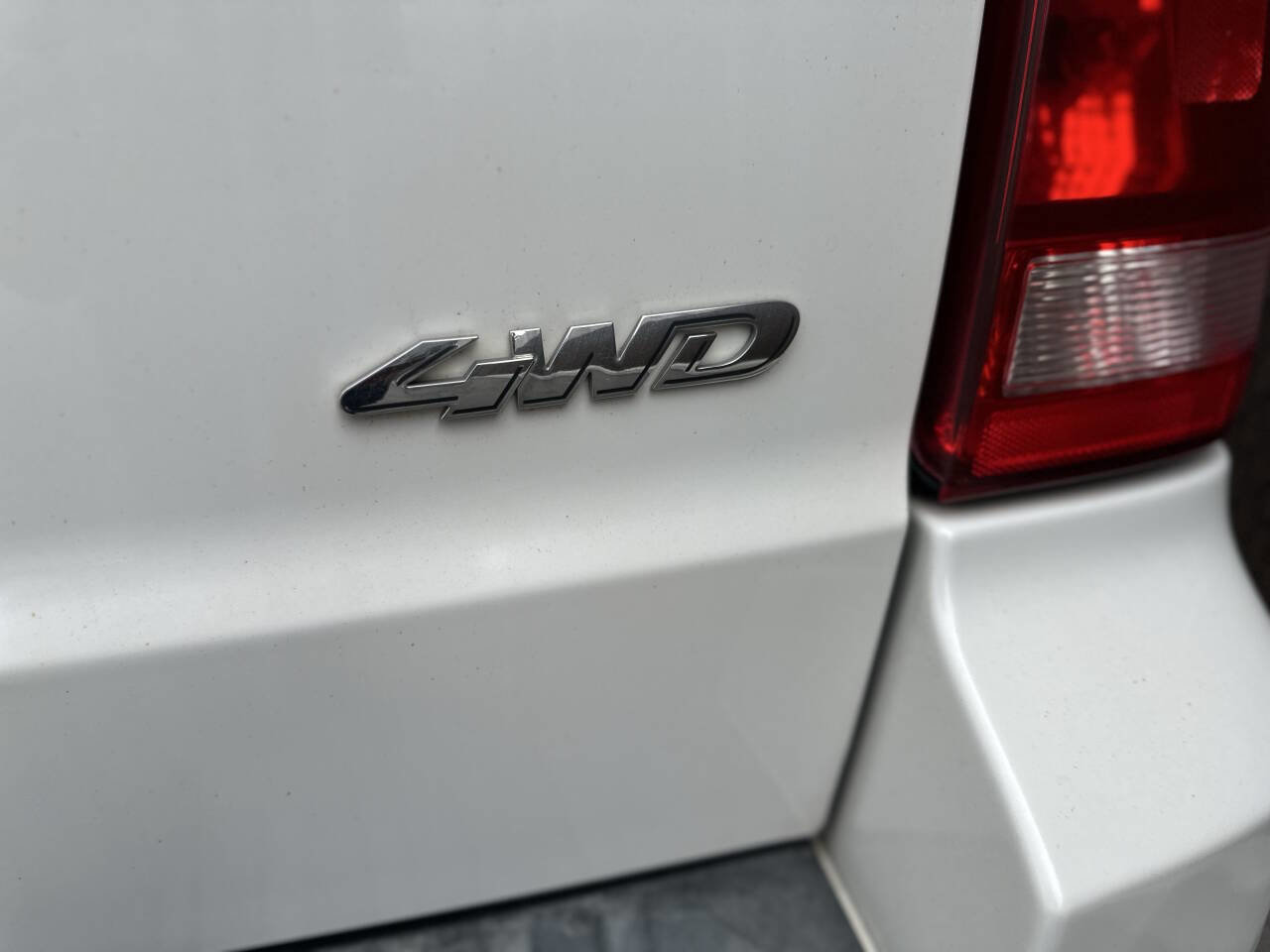 Used 2009 Ford Escape Limited image 8