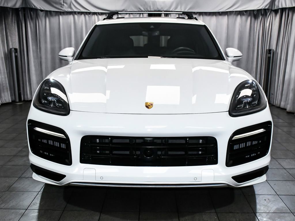 Used 2021 Porsche Cayenne GTS w/ Premium Package Plus AWD/4WD image 2