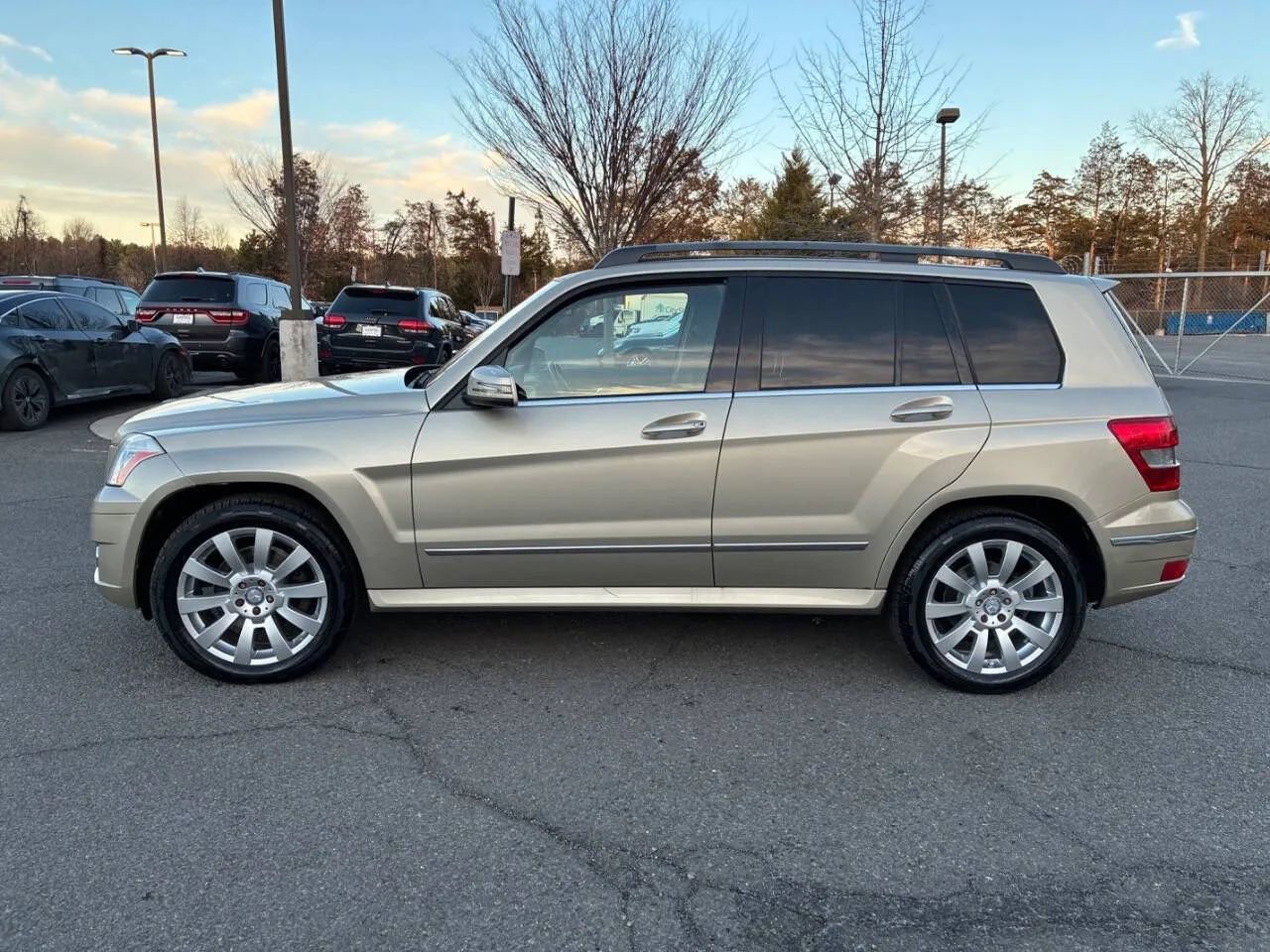 Used 2012 Mercedes-Benz GLK 350 4MATIC image 35