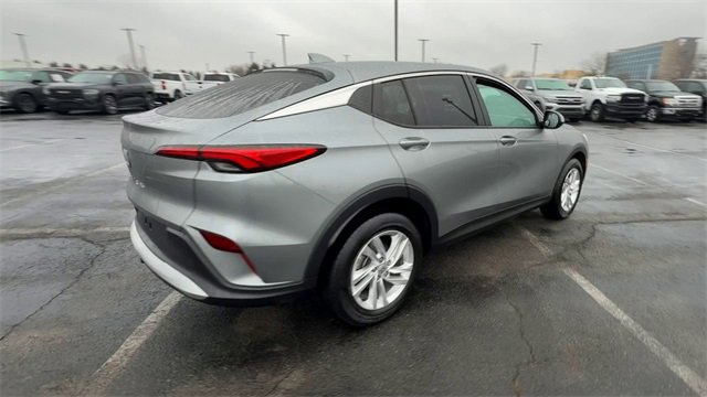 Used 2025 Buick Envista Preferred image 8