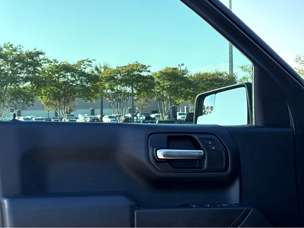 Used 2022 Chevrolet Silverado 1500 Custom image 6