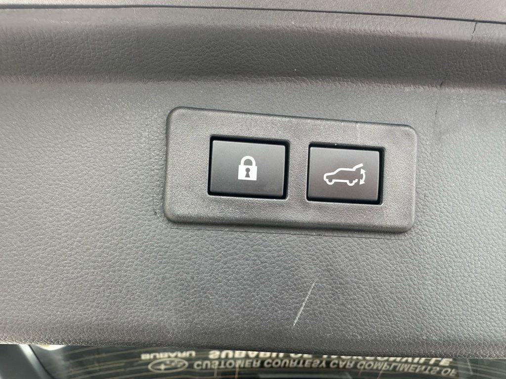 Used 2025 Subaru Outback Touring image 8