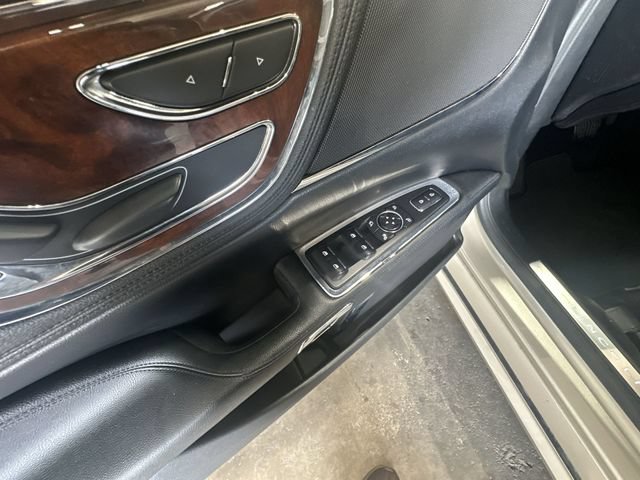 Used 2017 Lincoln Continental Select FWD image 19