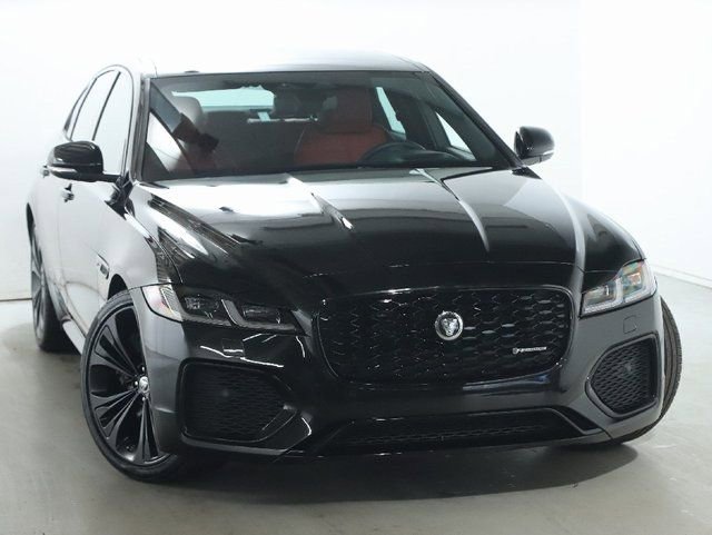 Used 2024 Jaguar XF R-Dynamic SE image 2