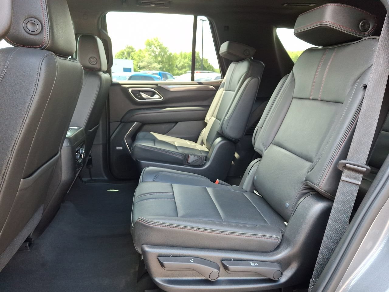 Certified 2021 Chevrolet Tahoe RST w/ Luxury Package AWD/4WD image 20