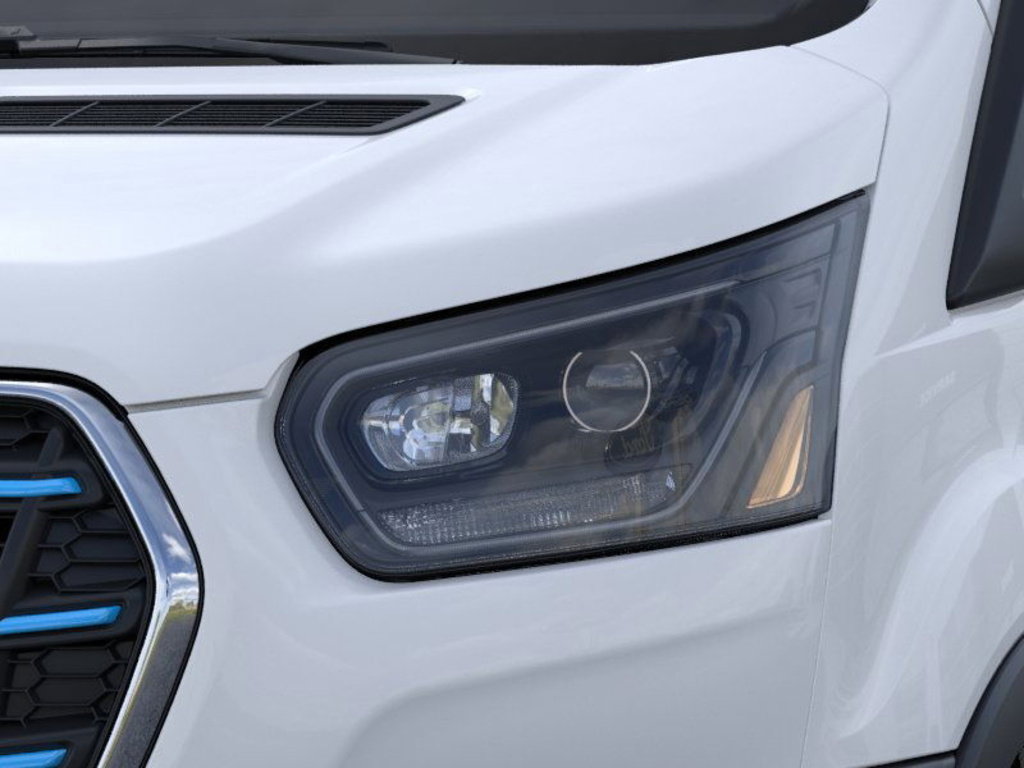 New 2025 Ford E-Transit Low Roof image 18