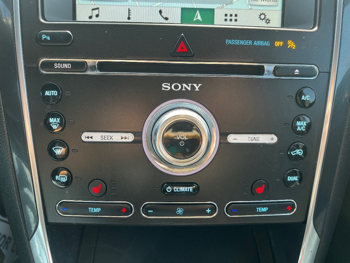 Used 2018 Ford Explorer Sport AWD/4WD image 16