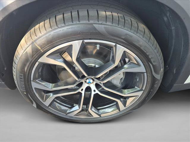New 2026 BMW X5 xDrive50e w/ Executive Package AWD/4WD image 7