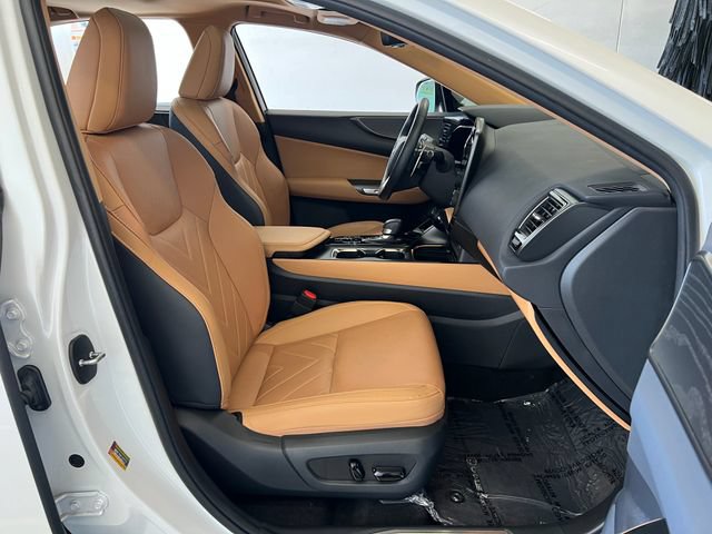 Used 2025 Lexus NX 450h+ AWD w/ Accessory Package (Z2) image 43