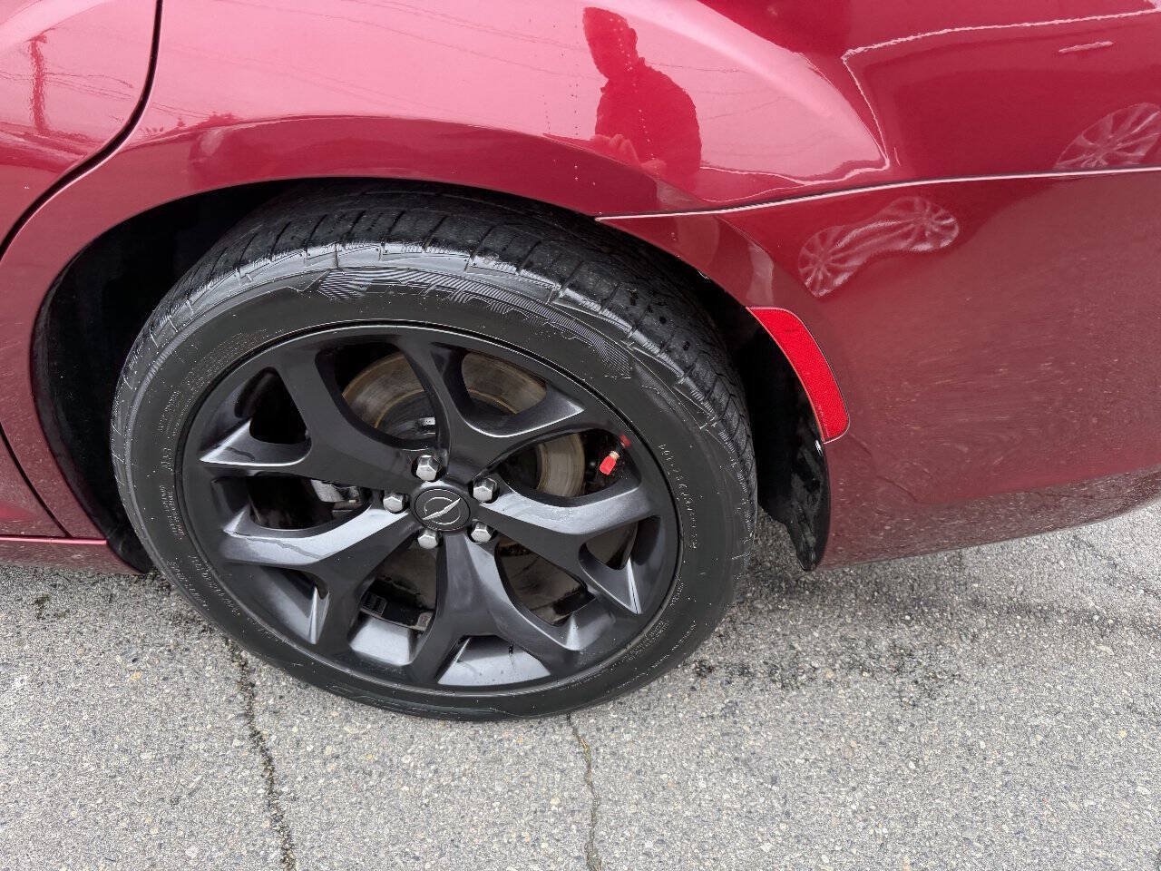 Used 2021 Chrysler 300 S RWD image 9