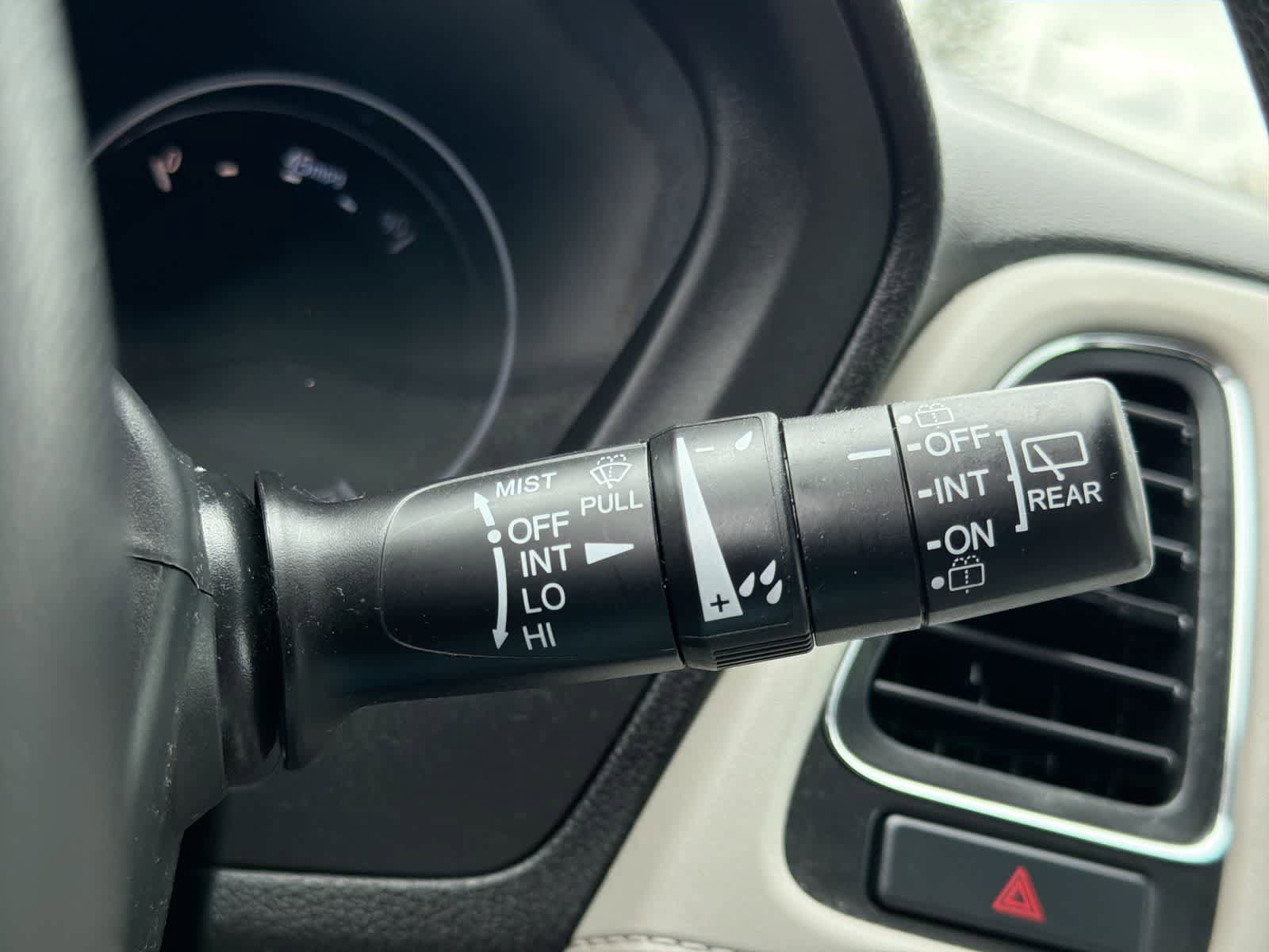Used 2018 Honda HR-V EX image 27