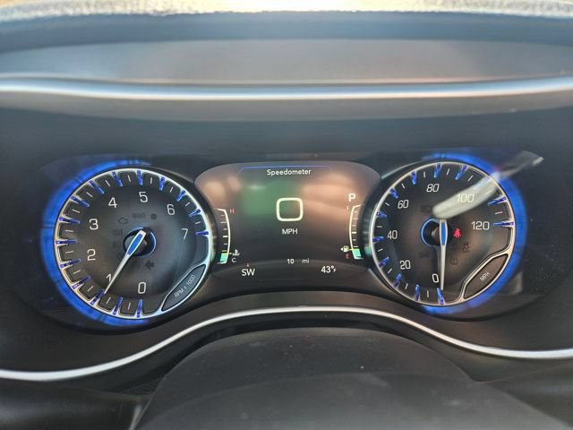 New 2026 Chrysler Pacifica Select FWD image 15