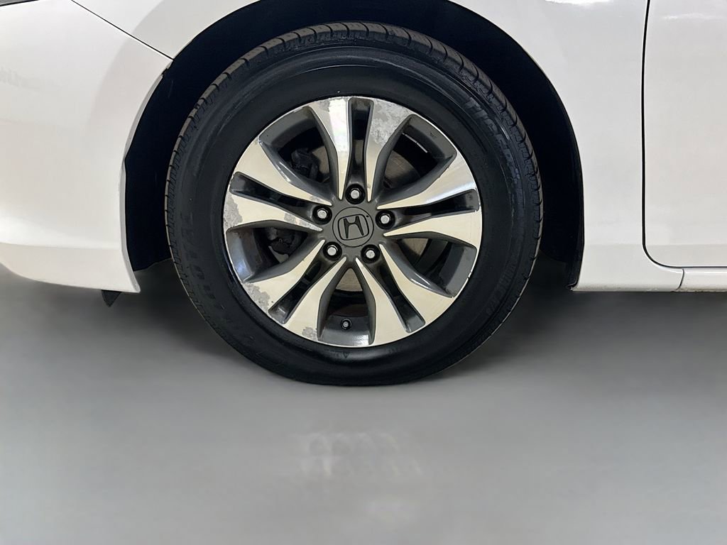 Used 2015 Honda Accord LX image 34