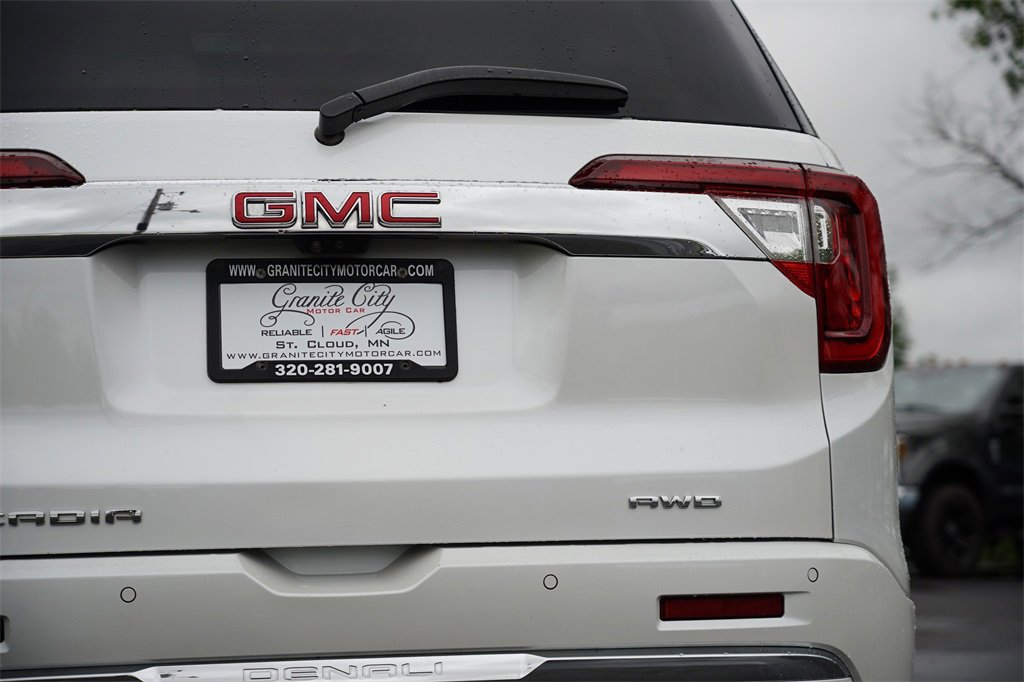 Used 2023 GMC Acadia Denali w/ Denali Ultimate Package image 10
