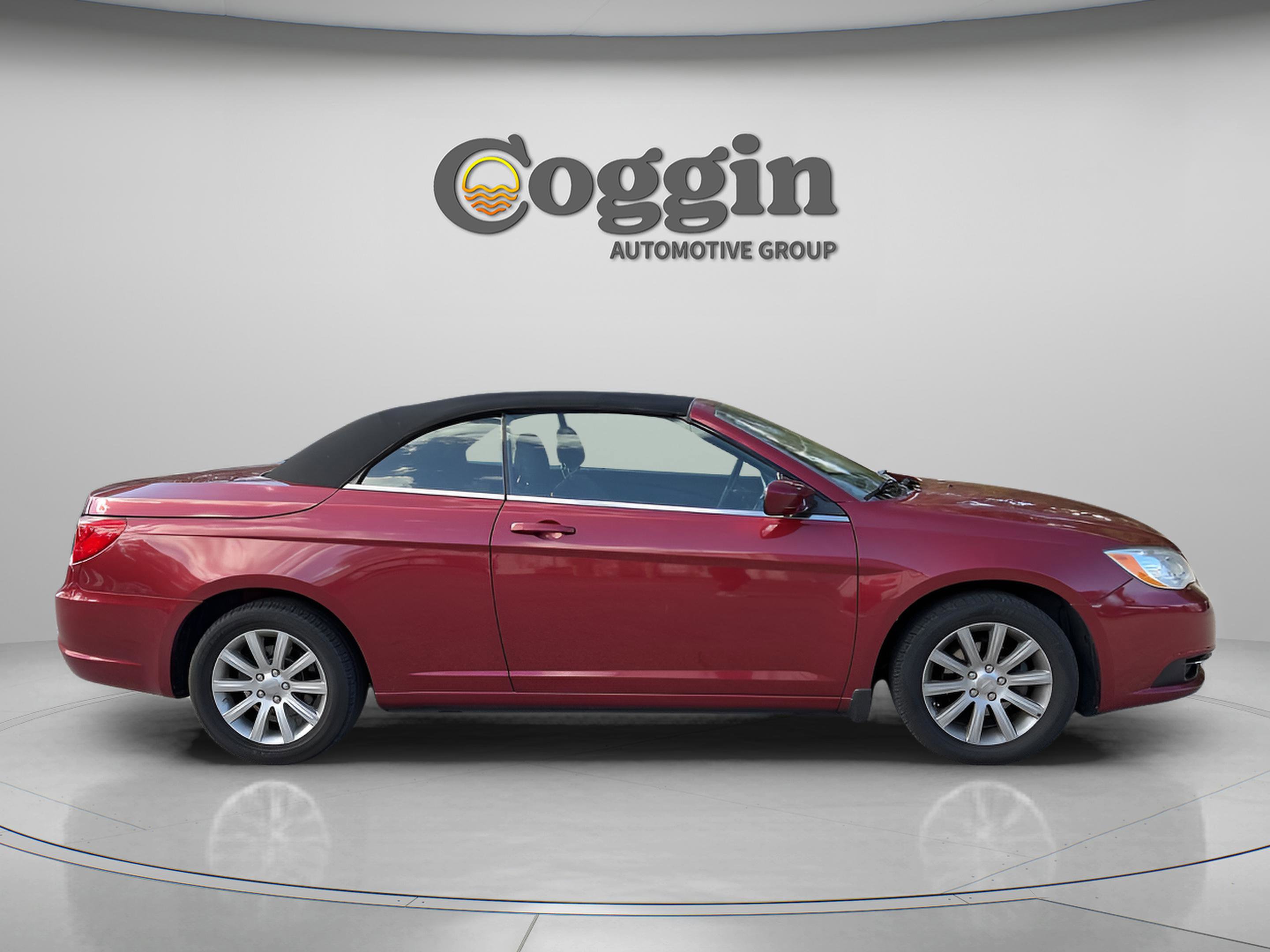 Used 2012 Chrysler 200 Touring image 7