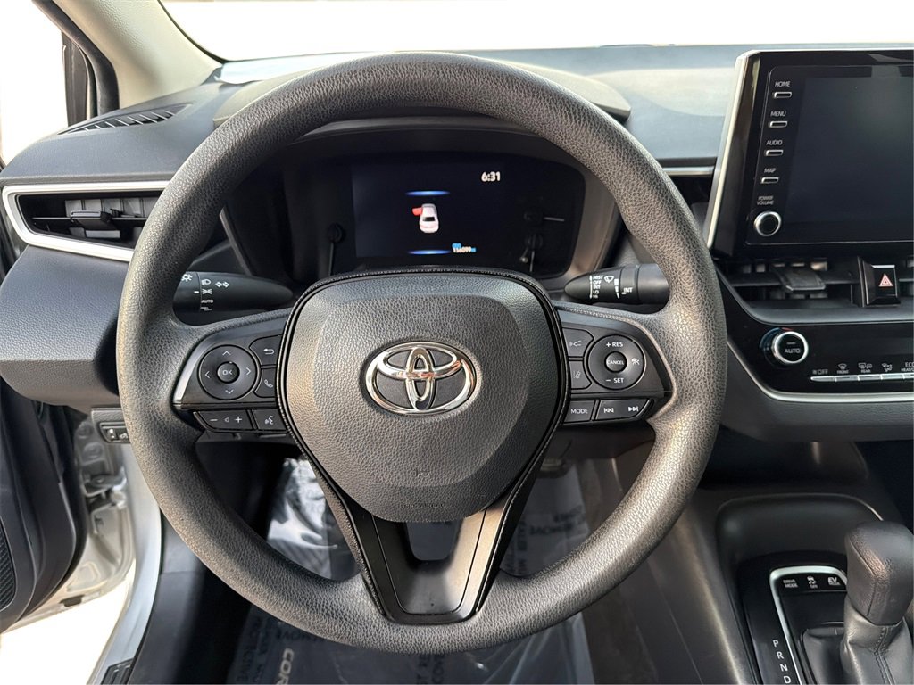 Used 2020 Toyota Corolla LE image 17