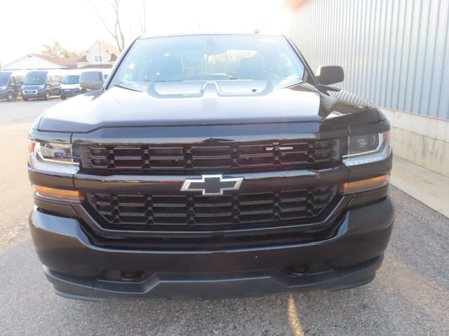 Used 2019 Chevrolet Silverado 1500 Custom w/ Custom Convenience Package image 11