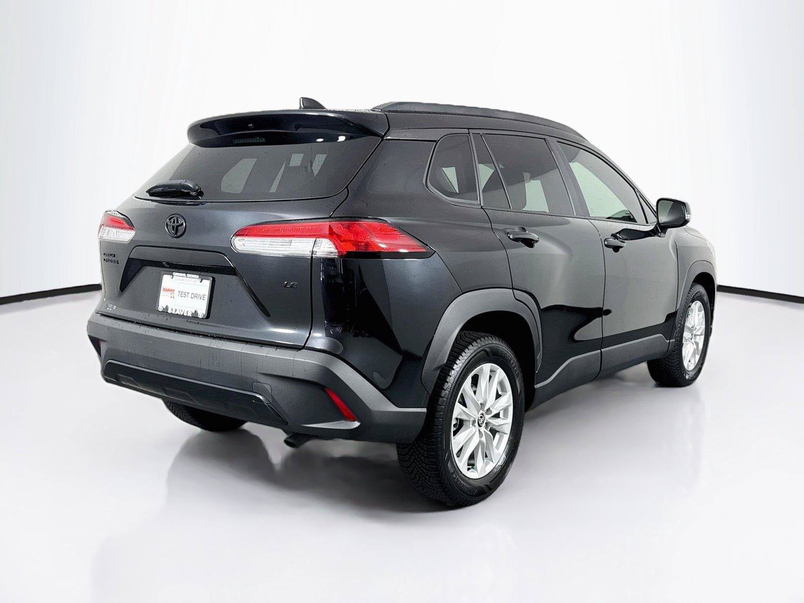 Certified 2024 Toyota Corolla Cross LE FWD image 2