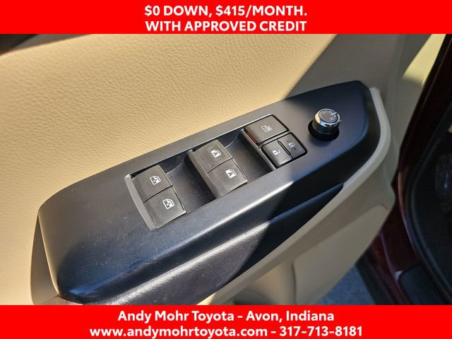 Used 2017 Toyota Highlander XLE AWD/4WD image 12