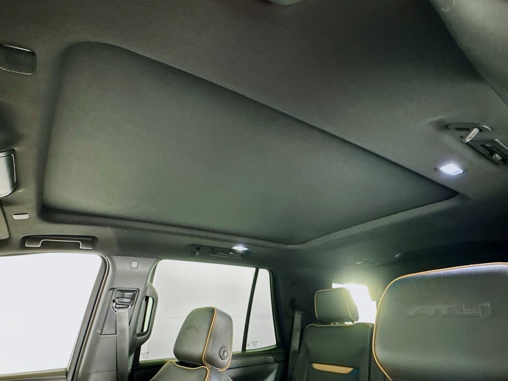 Used 2022 GMC Yukon AT4 image 22