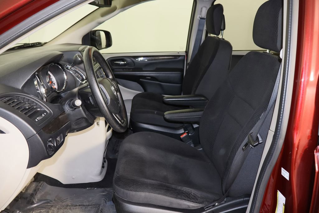 Used 2019 Dodge Grand Caravan SE image 16