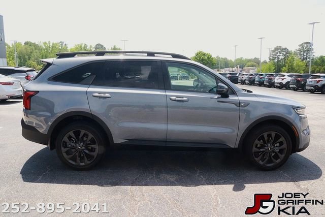 Certified 2023 Kia Sorento SX Prestige AWD/4WD image 8