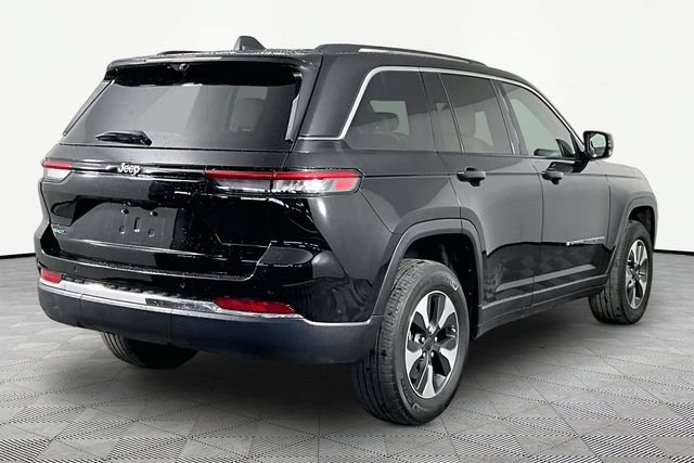 Used 2022 Jeep Grand Cherokee Limited 4xe w/ Luxury Tech Group II AWD/4WD image 6