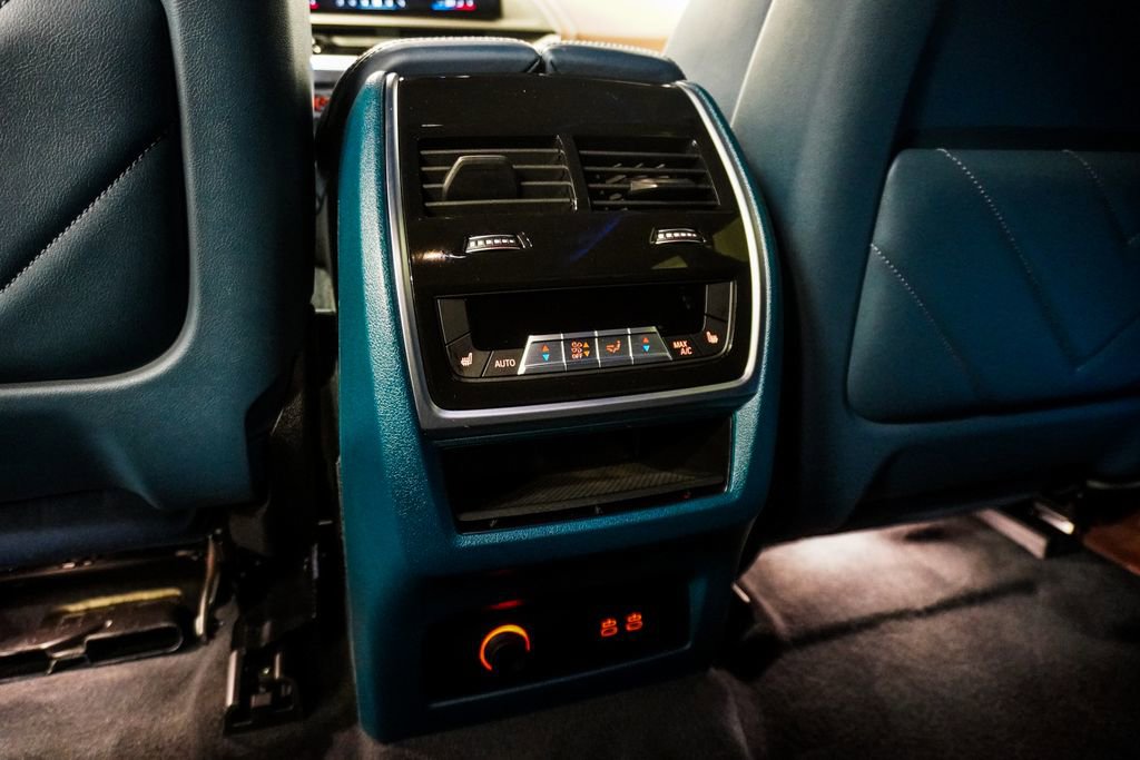 Used 2024 BMW XM image 12