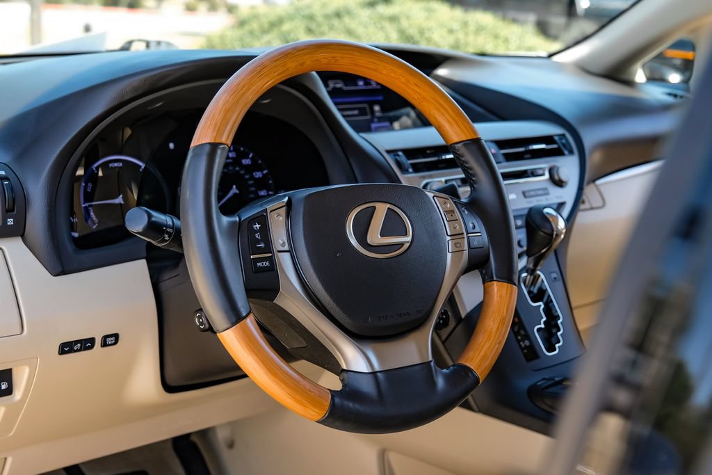 Used 2015 Lexus RX 450h AWD image 14