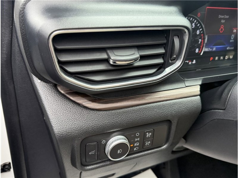 Used 2020 Ford Explorer Limited w/ Class III Trailer Tow Package image 40