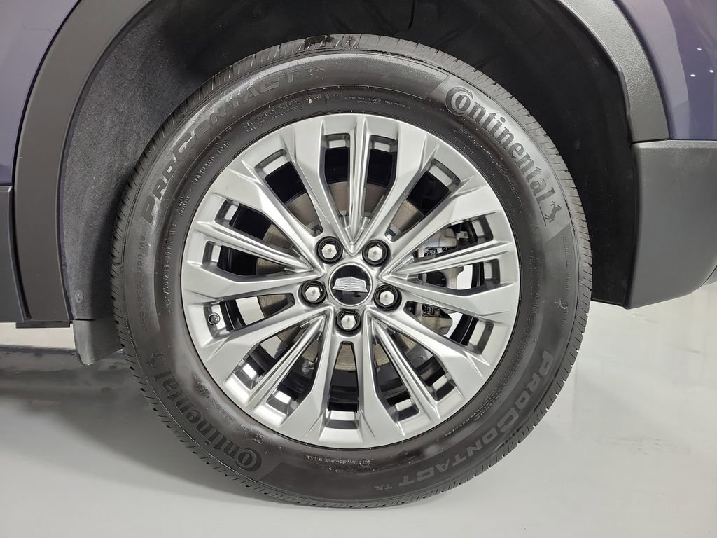 Certified 2025 Cadillac XT4 Premium Luxury image 10