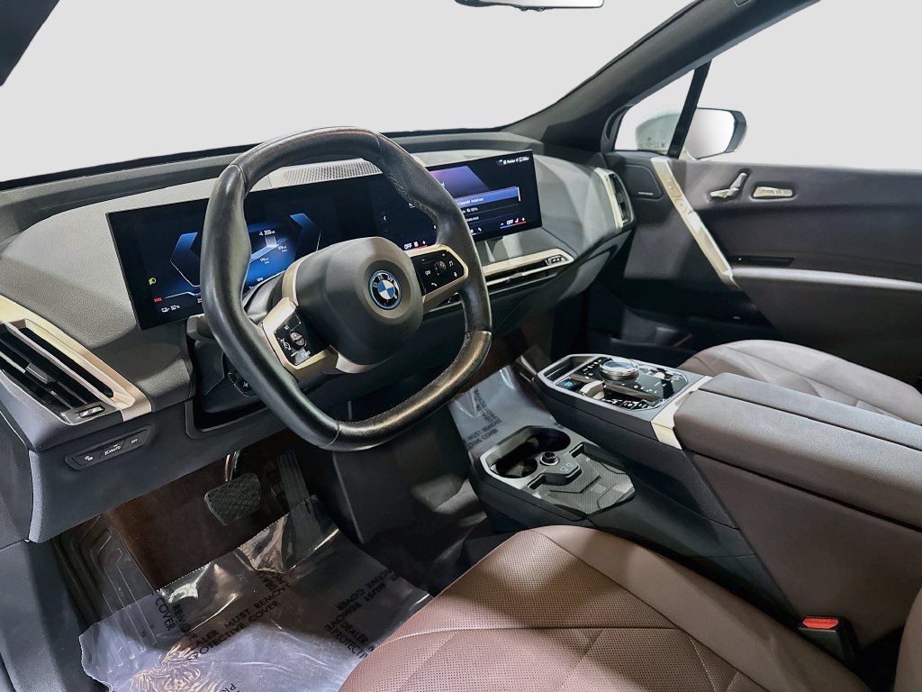 Certified 2024 BMW iX xDrive50 w/ Premium Package AWD/4WD image 9
