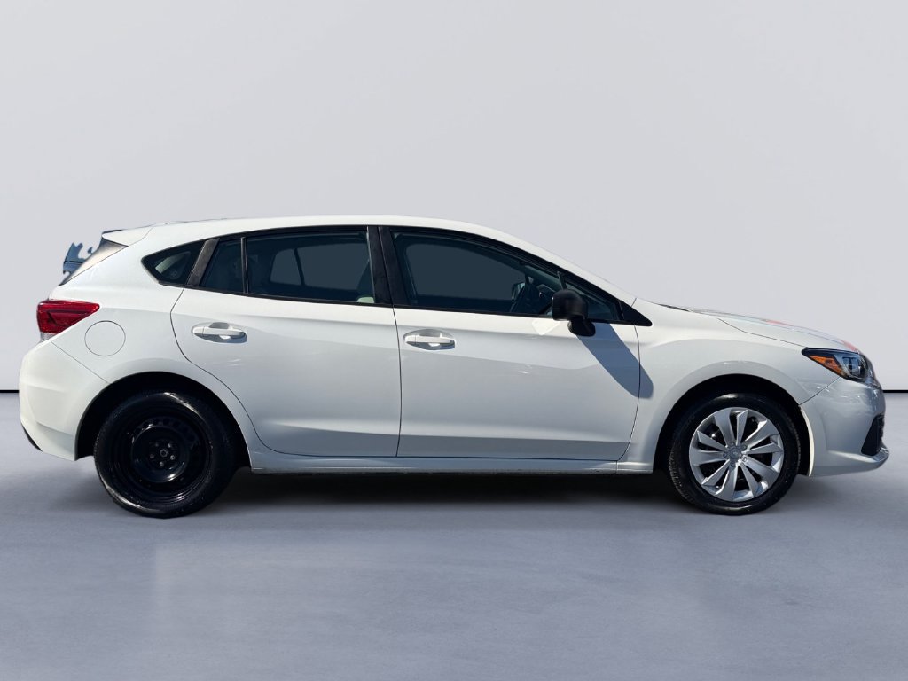 Used 2022 Subaru Impreza 2.0i w/ Popular Package #3 AWD/4WD image 2