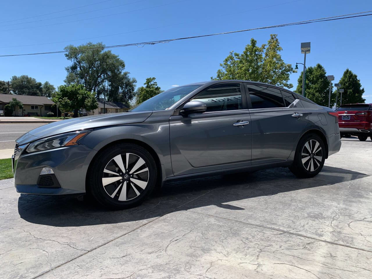 Used 2021 Nissan Altima 2.5 SV w/ SV Premium Package image 4