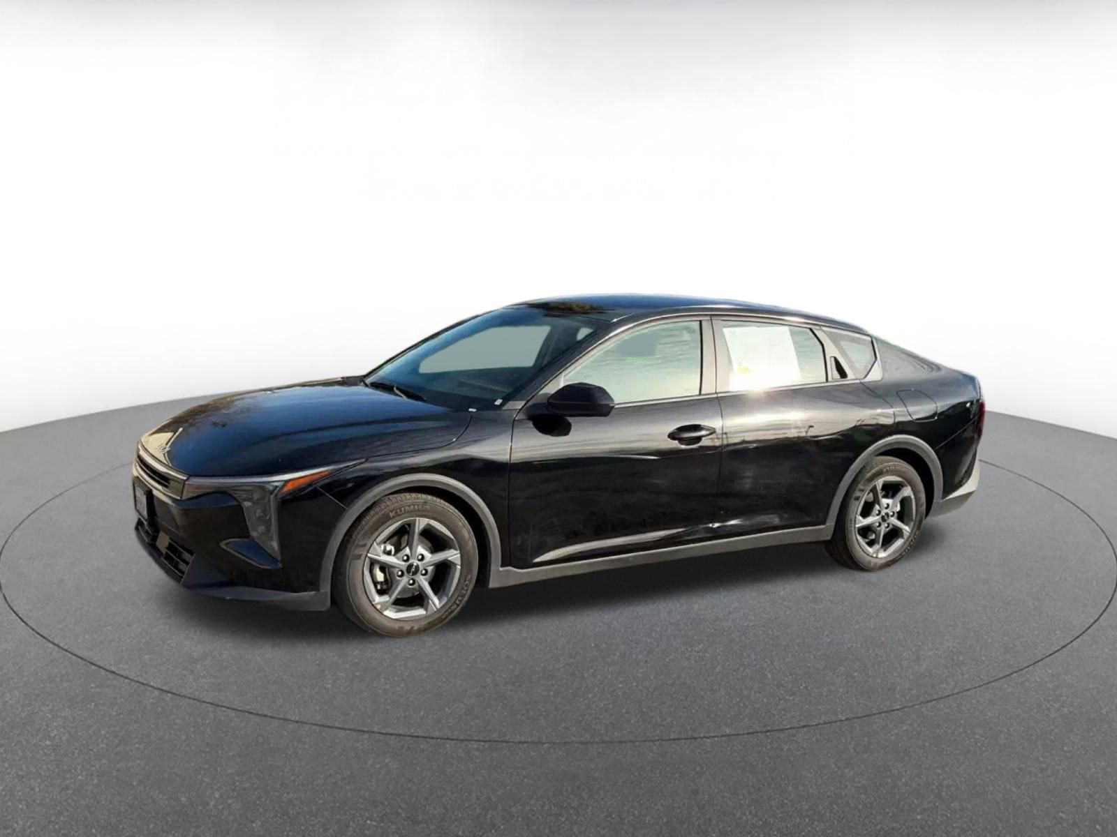 Used 2025 Kia K4 LXS image 8