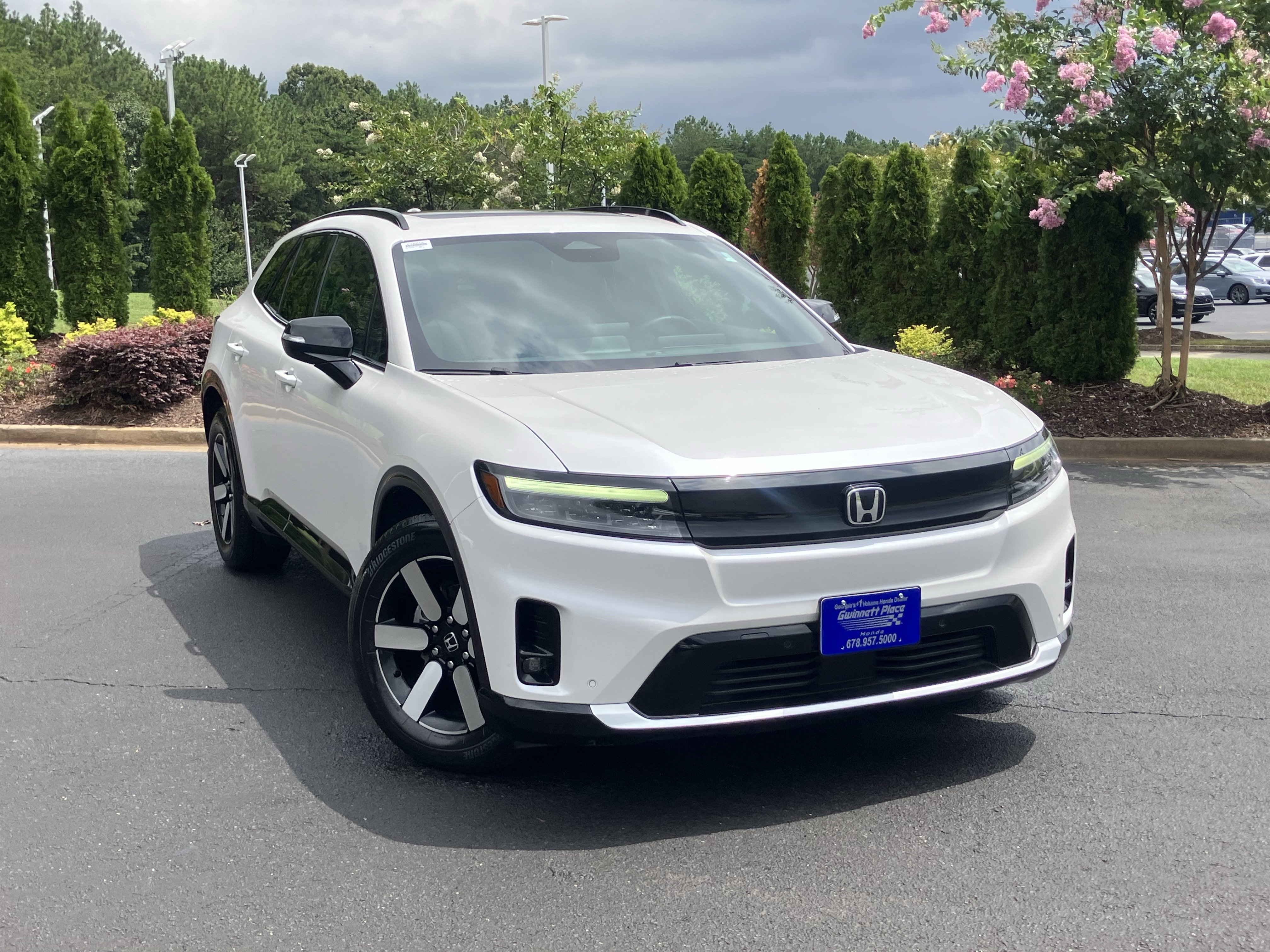 Used 2024 Honda Prologue Touring image 2