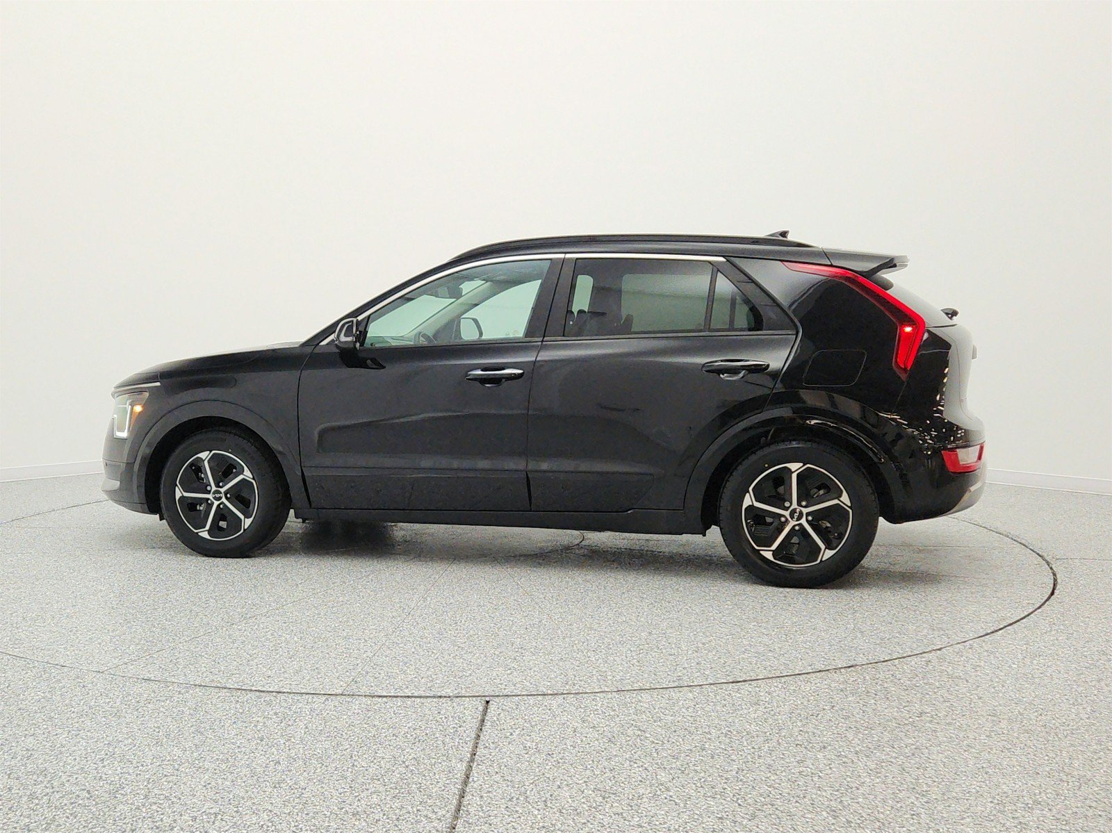 Used 2023 Kia Niro FWD image 8
