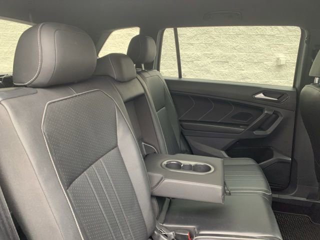 Used 2022 Volkswagen Tiguan SE R-Line image 45