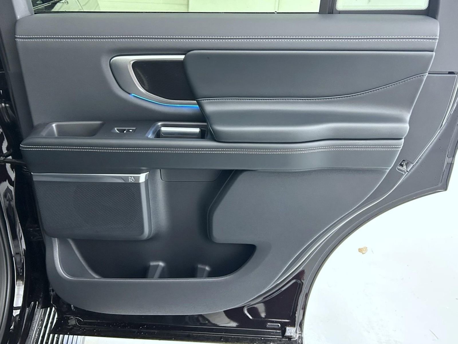 New 2026 Ford Expedition Platinum image 17