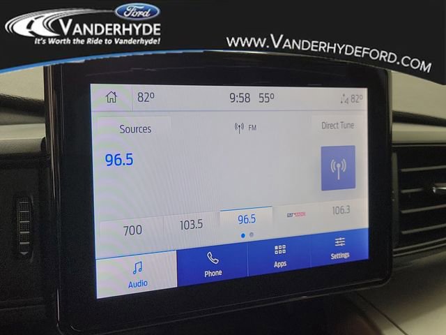 Used 2022 Ford Explorer XLT image 27