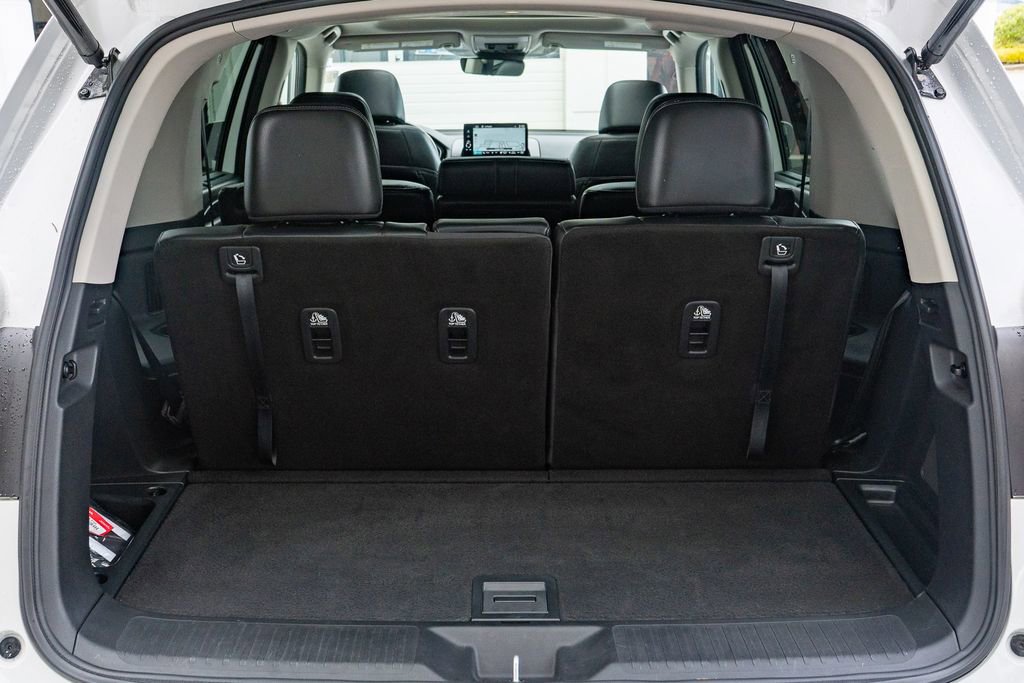 Certified 2023 Honda Pilot Touring image 20