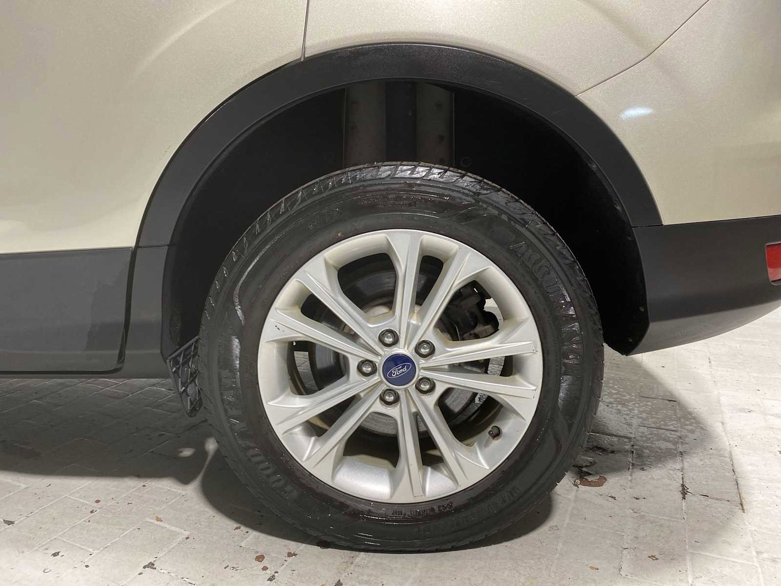 Used 2018 Ford Escape SEL w/ Ford Safe & Smart Package image 8